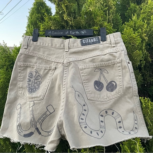 Traditional art vintage shorts - Picture 6 of 8